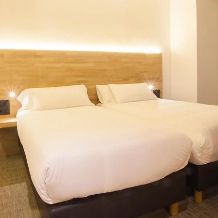 Hotel A Pamplona Room photo