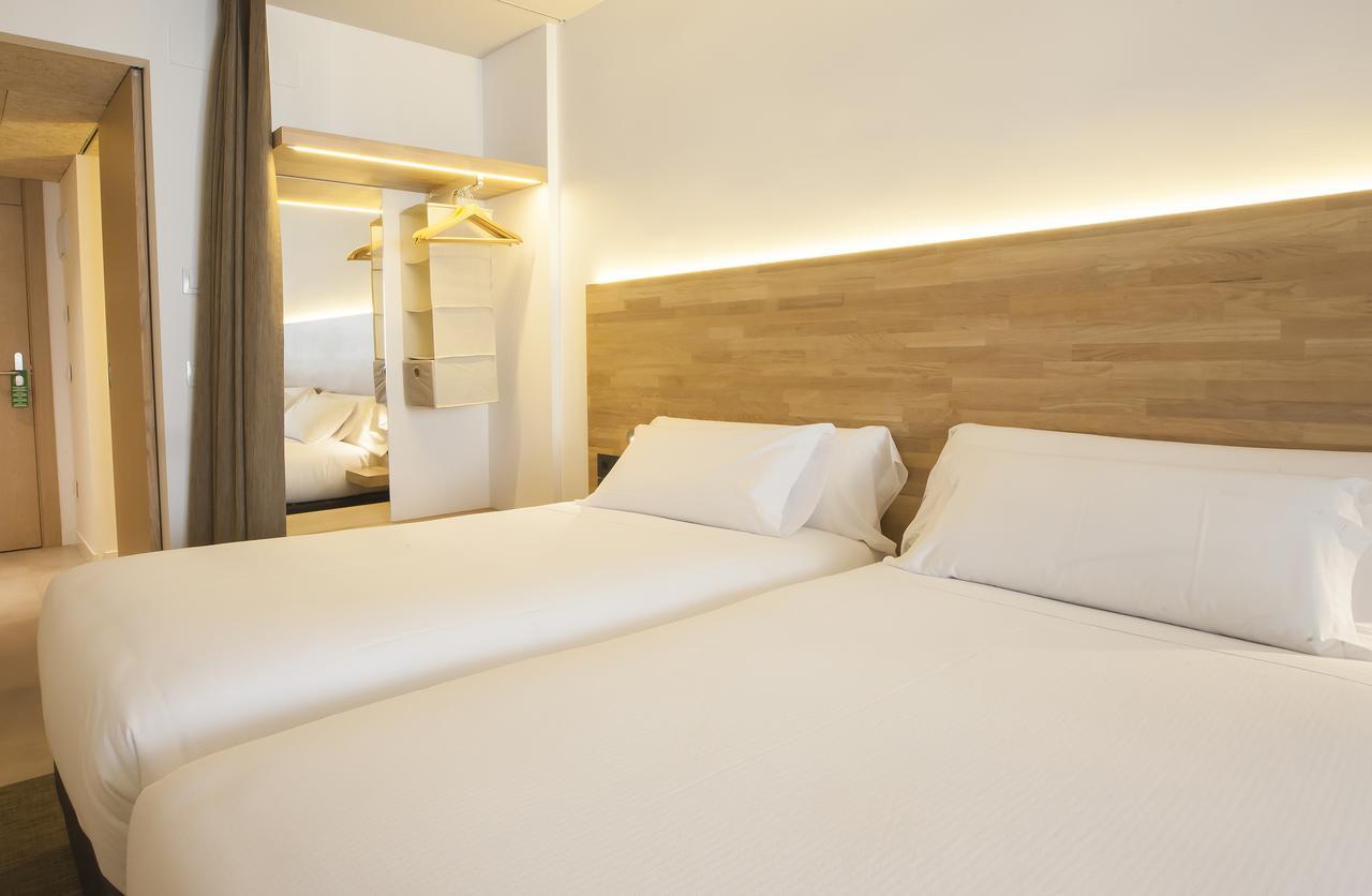Hotel A Pamplona Room photo